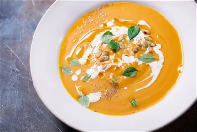 Тыквенный суп с базиликом