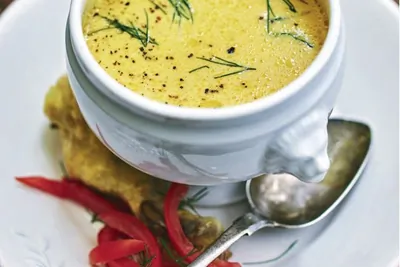 Сырный суп из желтого перца с курицей