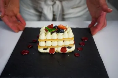 Мильфей с ягодами