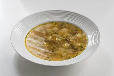 Рыбный суп с сардинами, овощами и вермишелью