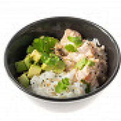 Острый поке с лососем