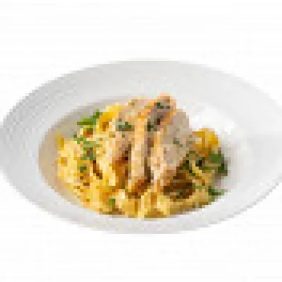 Паста «Альфредо» с курицей