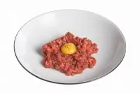 Тартар из глазного мускула с желтком