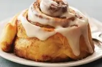 Булочки с корицей и сливочным кремом