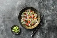 Севиче из сибаса с красным луком