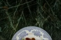 Утиная грудка с запеченным персиком