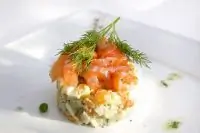 Оливье с лососем и картофелем
