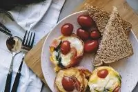 Завтрак с ветчиной и сыром