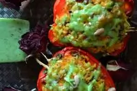 Фаршированные перцы с булгуром и шампиньонами