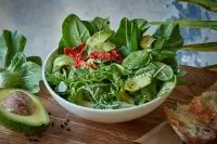 Большой зеленый салат