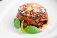 Пармиджана с сыром моцарелла и пармезаном