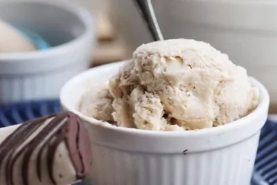 Банановый десерт с ликером