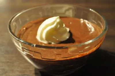 Шоколадный мусс со сливками и ликером