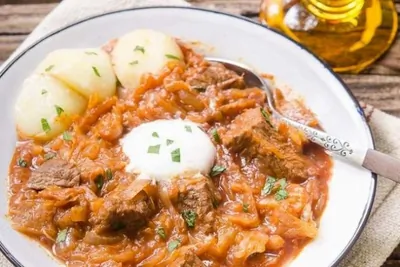 Ленивое мясо с квашеной капустой по-немецки
