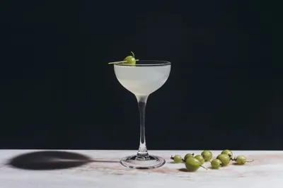 Коктейль с королевским вареньем из крыжовника