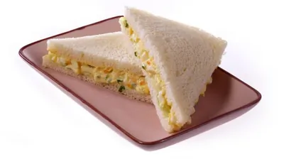 Сэндвичи с яйцом и огурцом