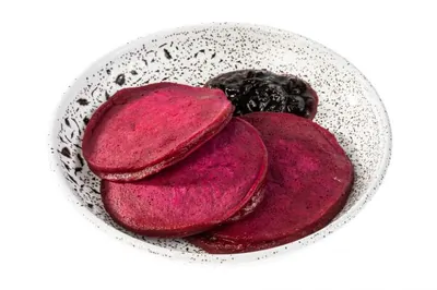 Пряничные оладьи из свеклы