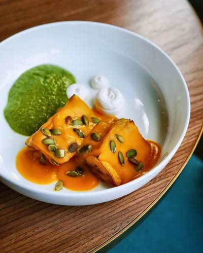 Стейк из тыквы с домашним песто и рикоттой