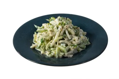 Салат с кальмарами