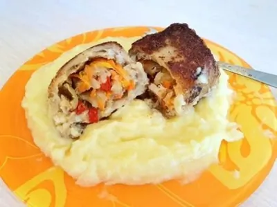 Рулетики из минтая с овощной начинкой