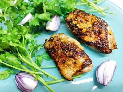 Утиная грудка, запеченная в медовом соусе