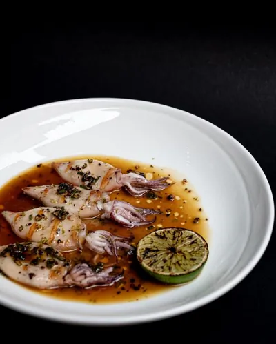 Кальмары с соусом понзу