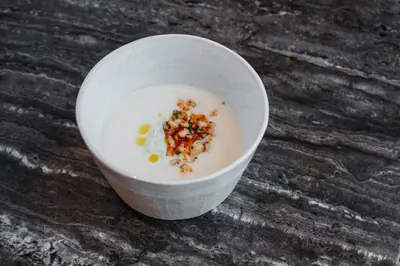 Крем-суп из цветной капусты с маскарпоне