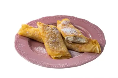 Блины с изюмом, творогом и апельсиновой цедрой