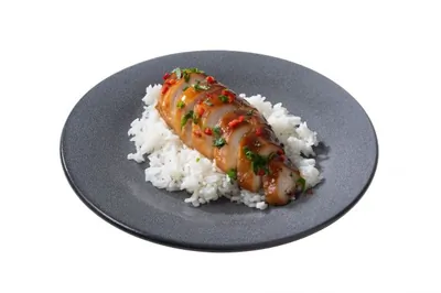 Куриные грудки, маринованные в соевом соусе с чесноком и имбирем