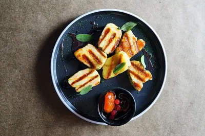 Сыр халуми на гриле