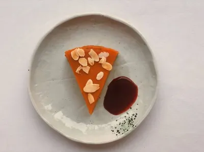 Морковный торт с фундуком