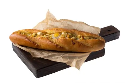 Лодочки с курицей, сельдереем и перепелиным яйцом