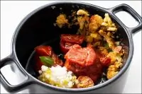 Хлеб, масло и помидоры