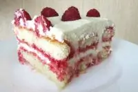 Тирамису с малиной и сыром