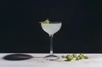 Коктейль с королевским вареньем из крыжовника