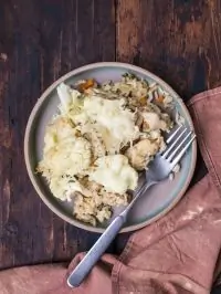 Рисовая запеканка с курицей и цветной капустой