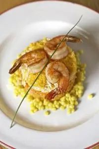 Мимоза с креветками и морковным майонезом