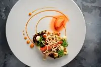 Булгур с цукини и вялеными томатами