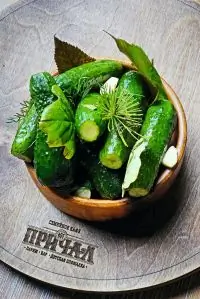 Огурцы с эстрагоном