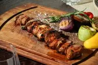 Шашлык из баранины в маринаде из печеного перца