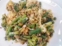 Овощное рагу в соевом соусе с пармезаном