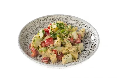 Салат с ананасом