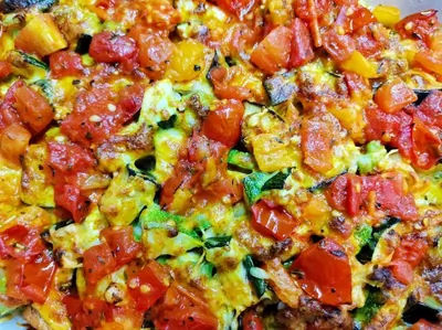 Овощное рагу с беконом и сливками