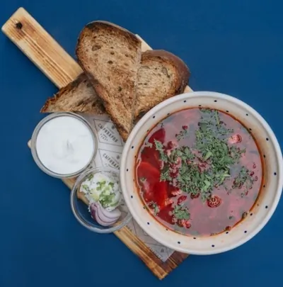 Борщ с говяжьим хвостом