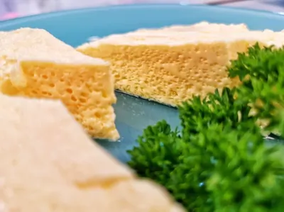 Легкий воздушный омлет на козьем молоке