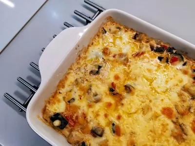 Овощное рагу с сыром сулугуни в духовке