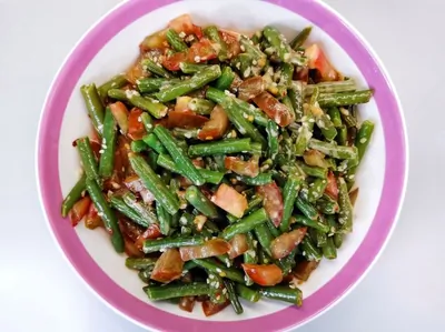 Салат из фасоли по-французски