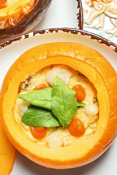 Тыква с пшеном и лисичками