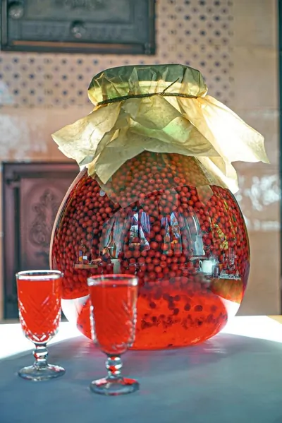 Наливка «Брусника с розмарином»