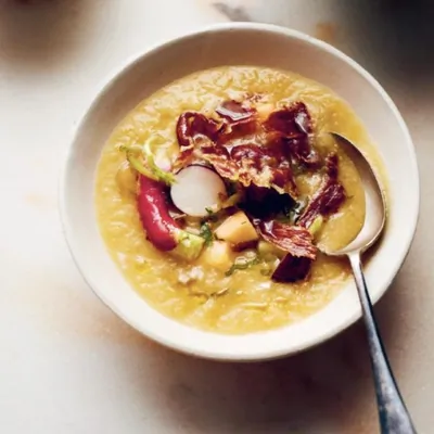 Гаспачо из дыни и огурца